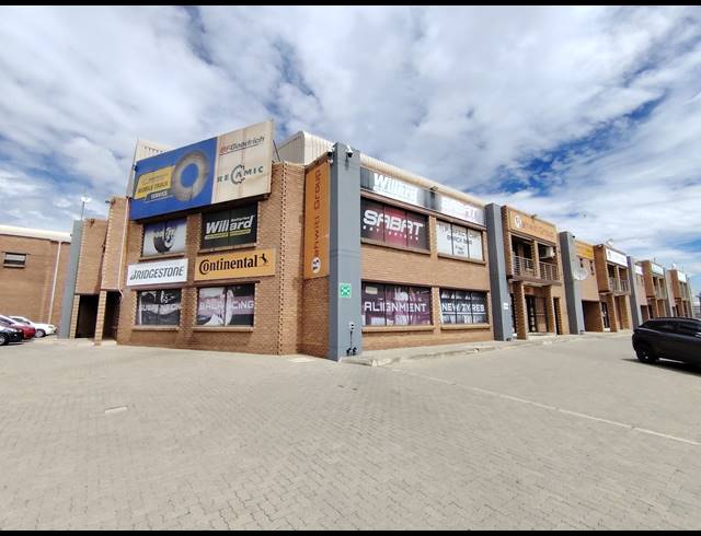 1,078M² WAREHOUSE TO LET IN AIRPORT PARK